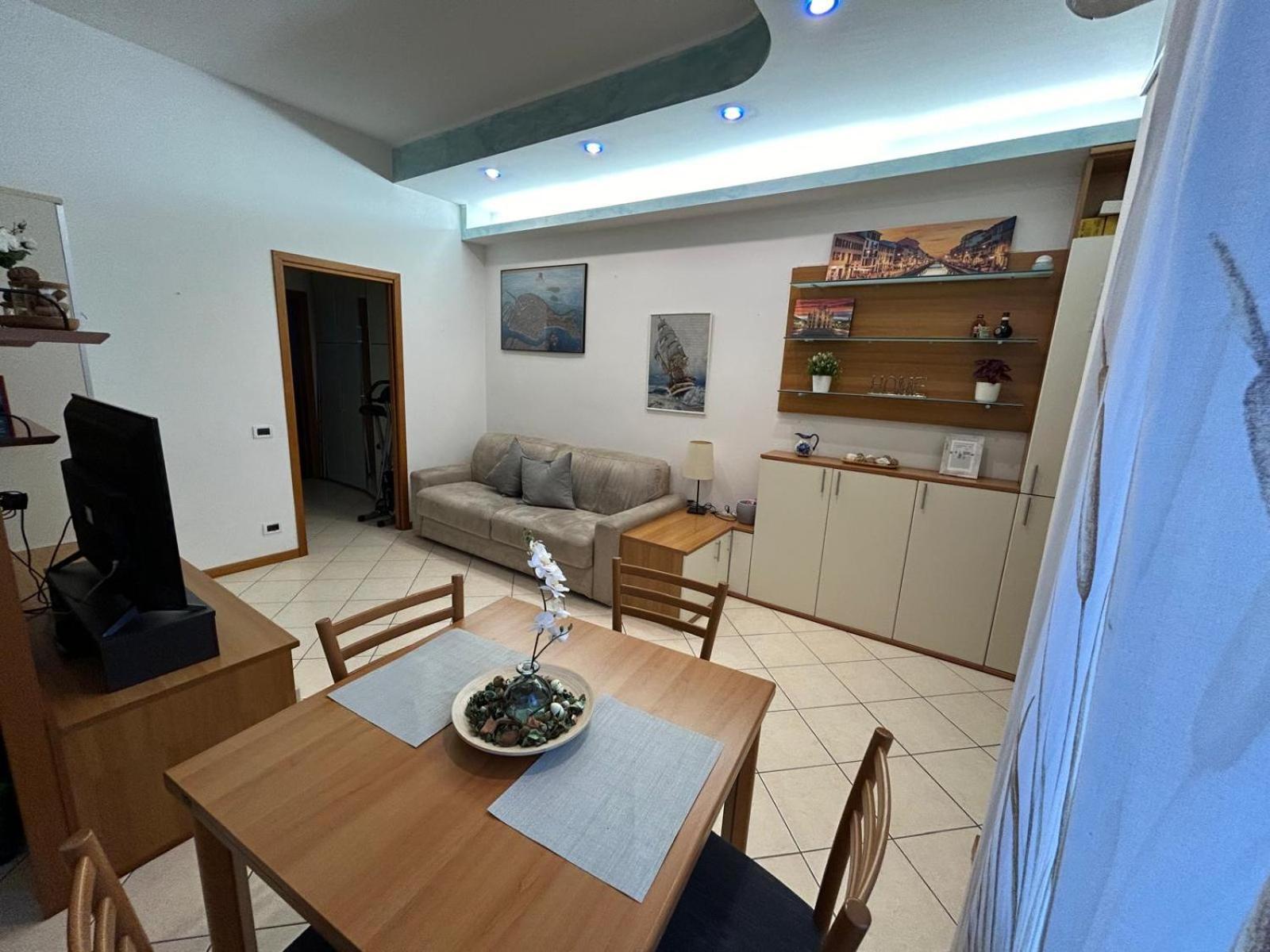 Your Home In Milan - Elegant & Comfortable Stay Bagian luar foto