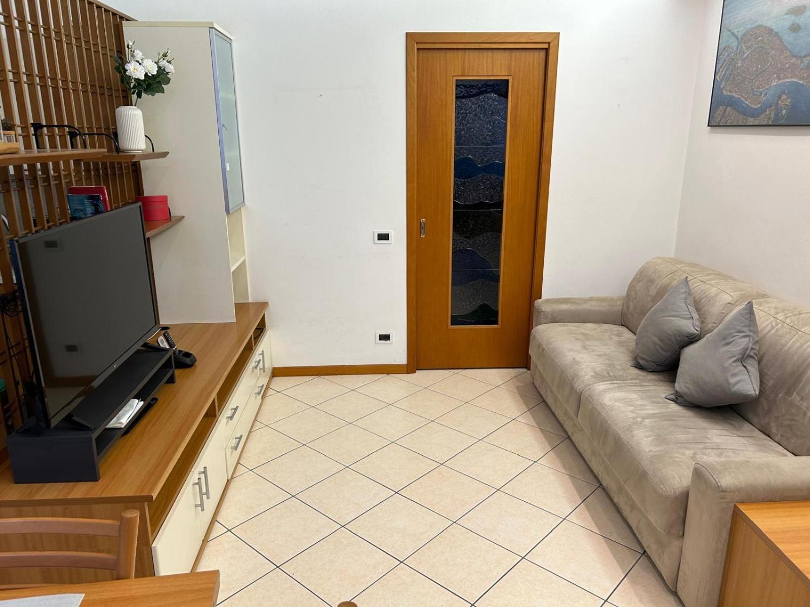 Your Home In Milan - Elegant & Comfortable Stay Bagian luar foto