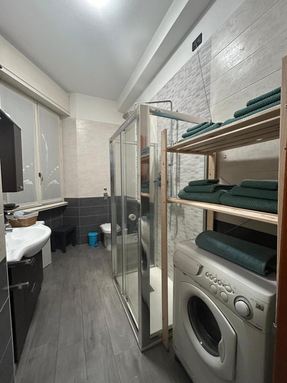 Your Home In Milan - Elegant & Comfortable Stay Bagian luar foto