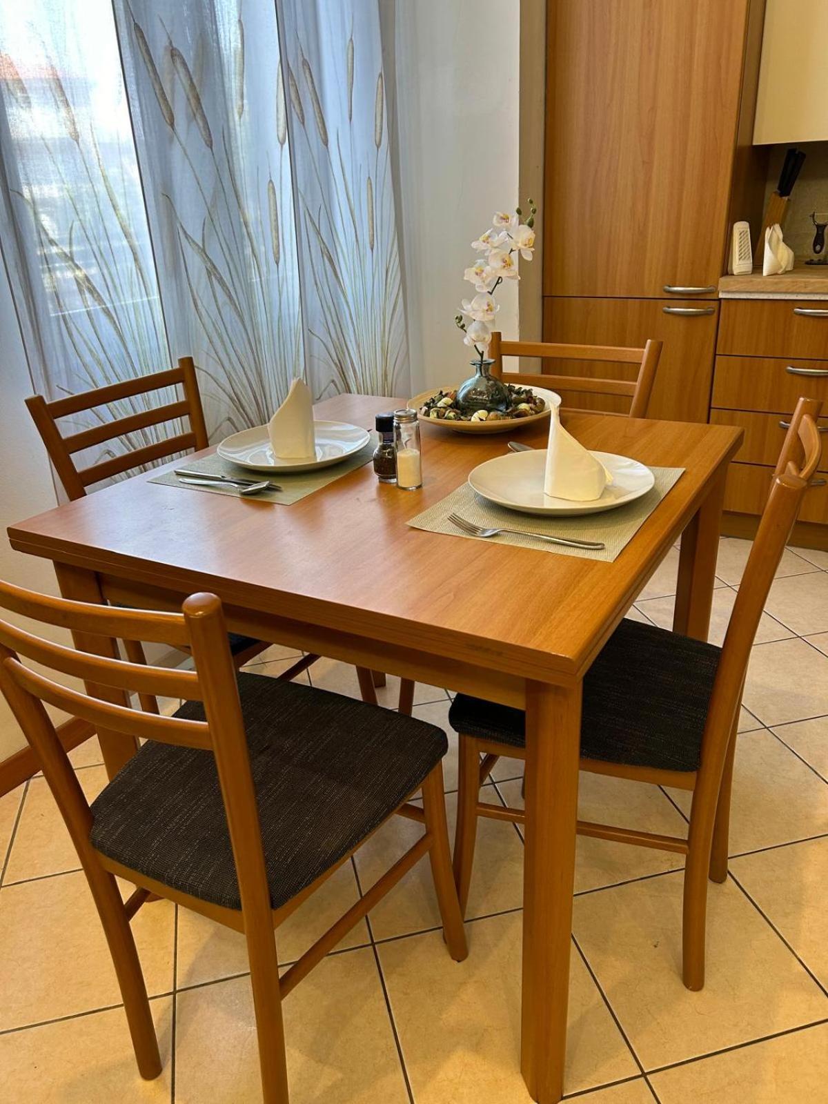 Your Home In Milan - Elegant & Comfortable Stay Bagian luar foto